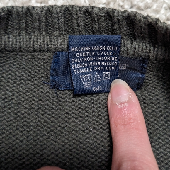 Dockers 100% cotton grey plaid crewneck pullover sweater (flawed) - Picture 7 of 14